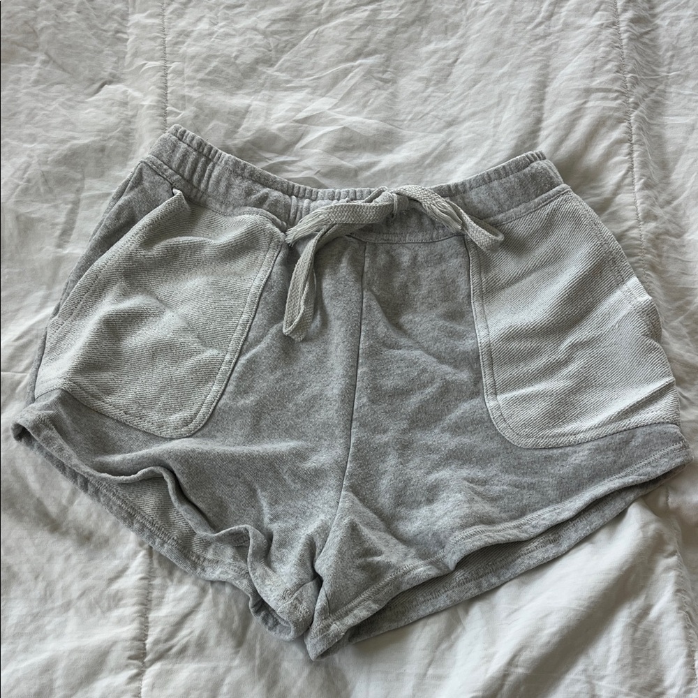 Amuse Society Light Gray Athletic Shorts